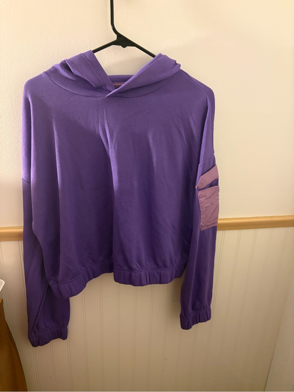 Tek Gear On-the-Go Gear Women’s Purple Hooded Pullover – Size Large
